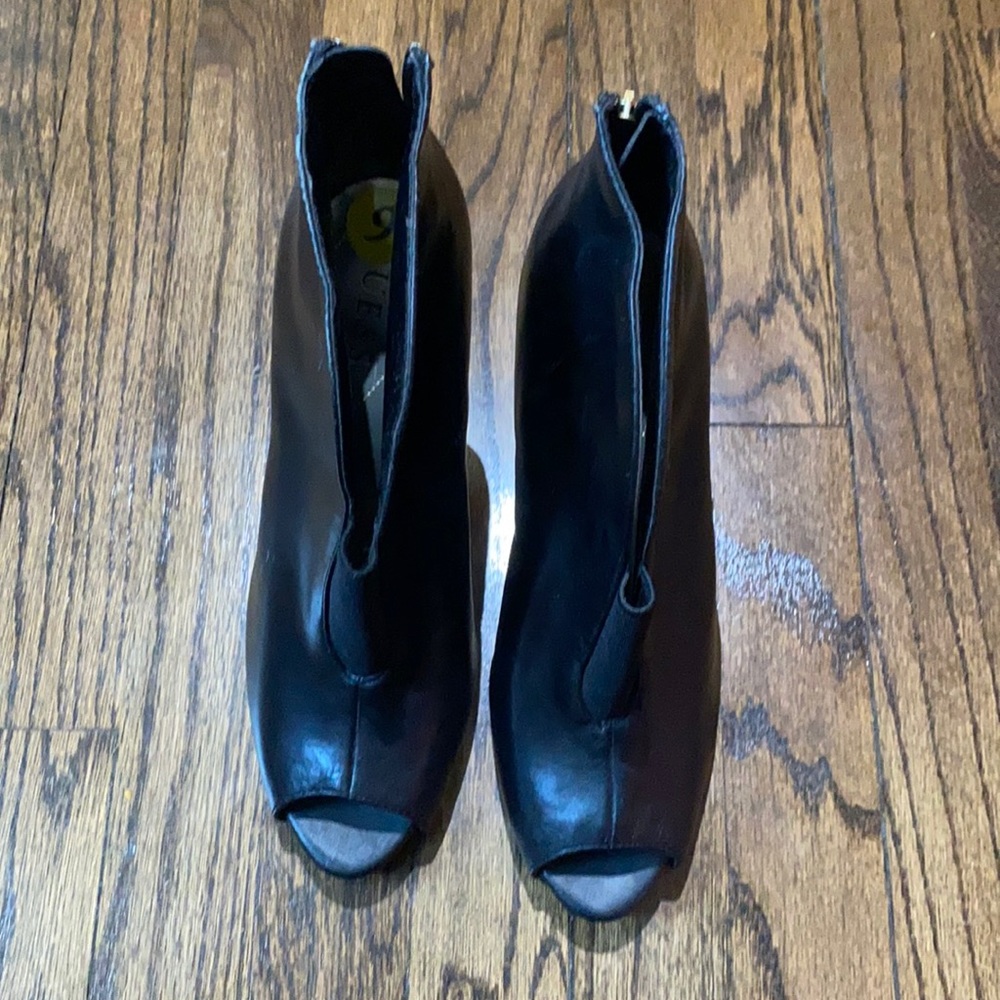 Black guess peep toe bootie. Gently worn
